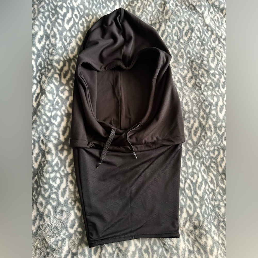 Ethika Hollaclava hood